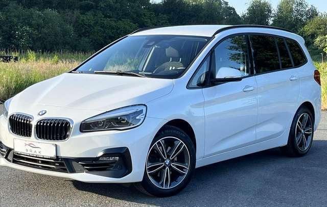 BMW 216 Gran Tourer 216 Baureihe 2 Gran Tourer 216 i Sport Line*Led*Navi