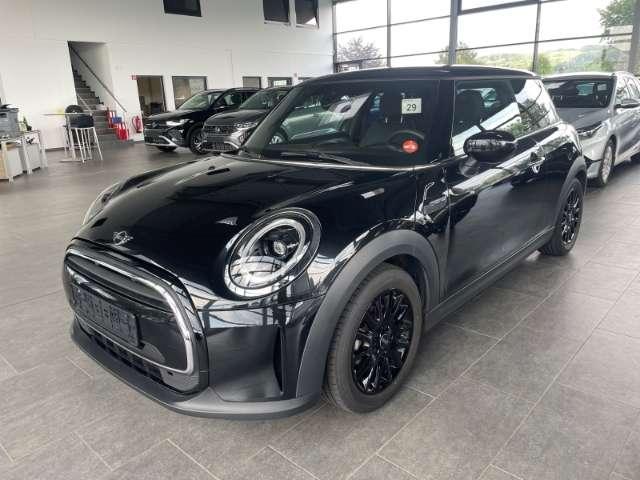 MINI Cooper Classic Trim 1.5 LED Leder PDC SitzHZG Navi über A