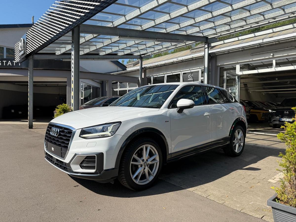 Audi Q2 2.0L TDI 35 TDI S-Line - Vollleder, Carplay, LED, PDC