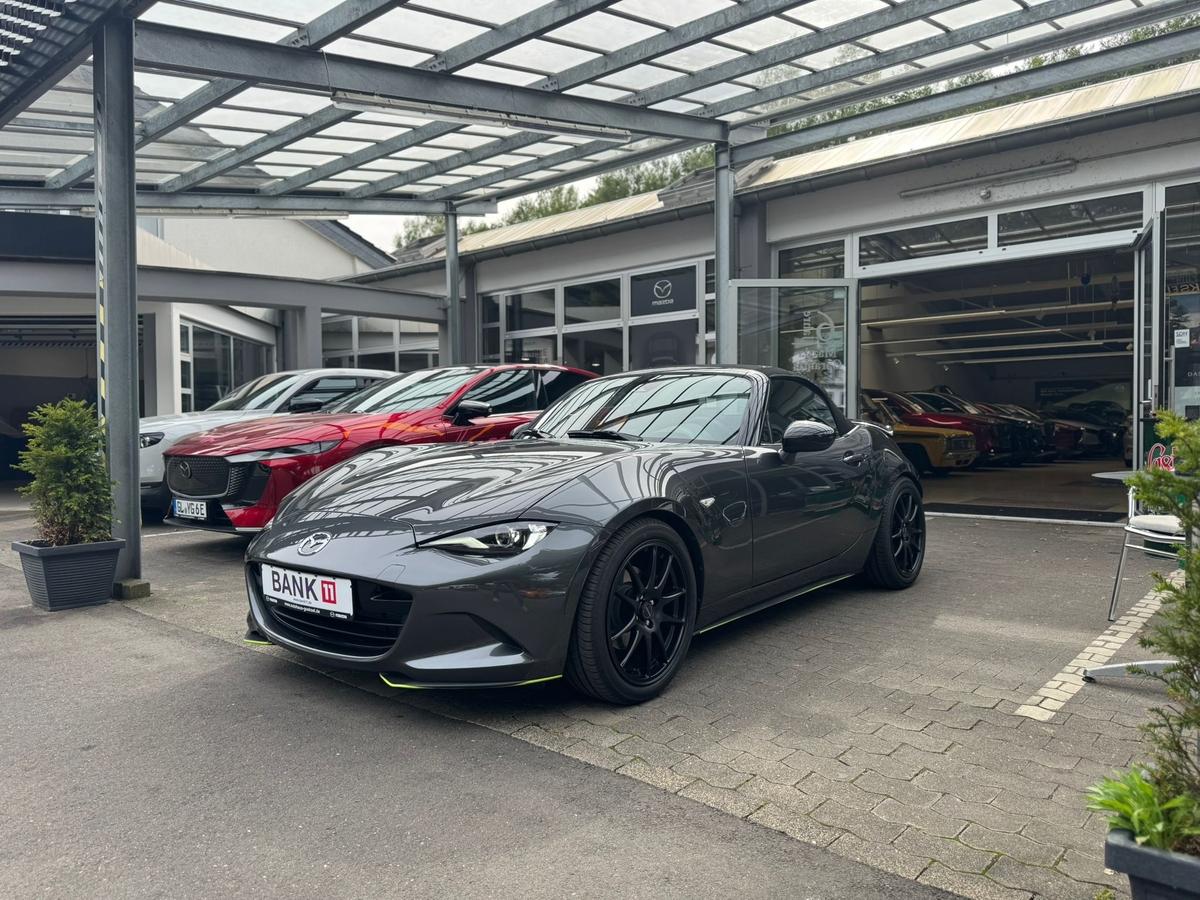 Mazda MX-5 Homura- Matrix, Bose, Tieferlegung, 17Zoll, Spoiler Kit
